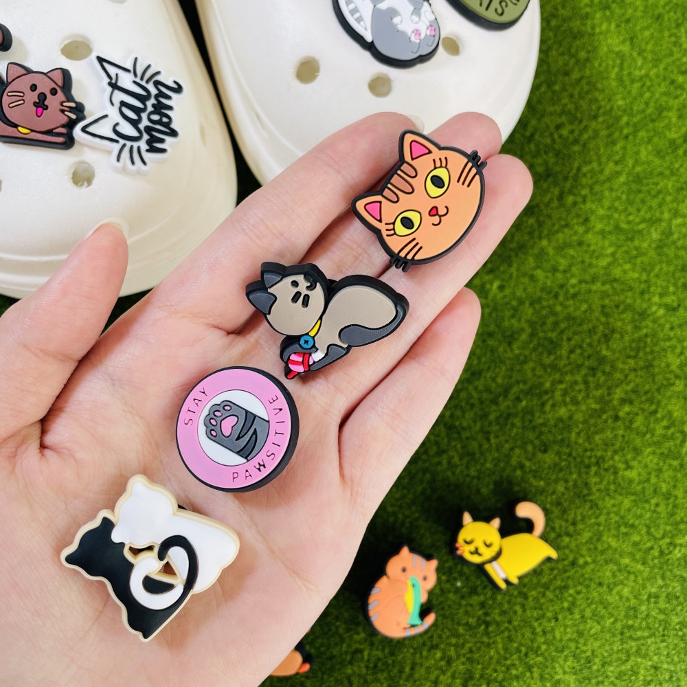 Dog And Cat Shoe Charms For Cr - Men'S Accessories Crocs recension och pris