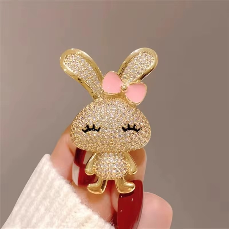 Romantic Rabbit Brooch for Men - Men'S Accessories Trends 2025 recension och pris